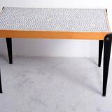 Coffee table, pedestal table dating from the 60s