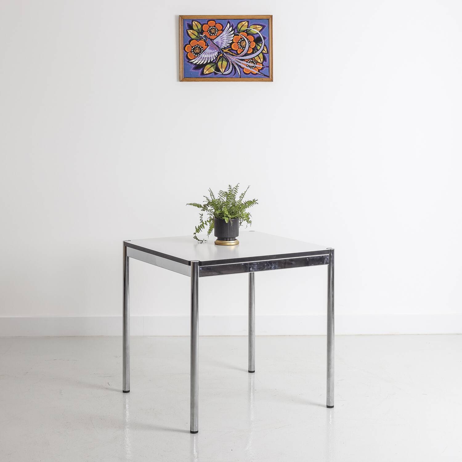 Square table in chromed steel - USM Haller