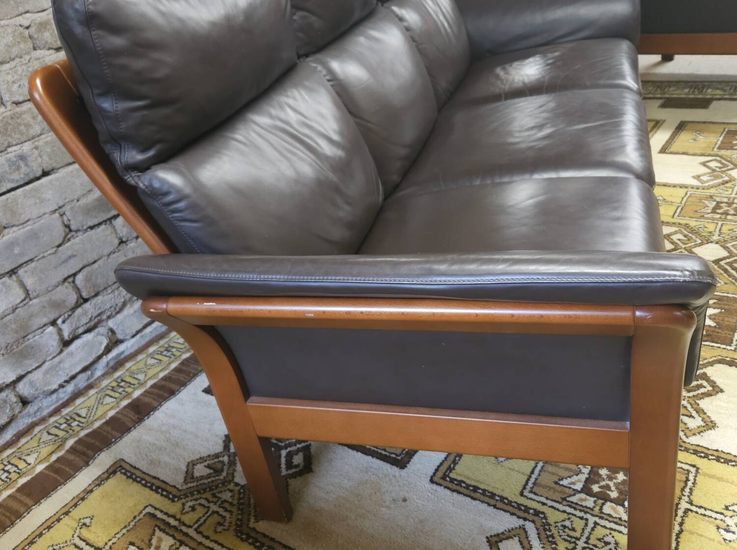 Sofa and armchair set