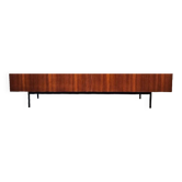 Enfilade scandinave basse en teck