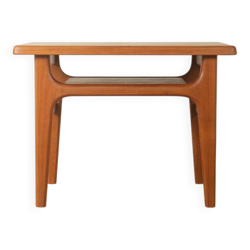 Elegant side table from the 1960s by Niels Bach A/S