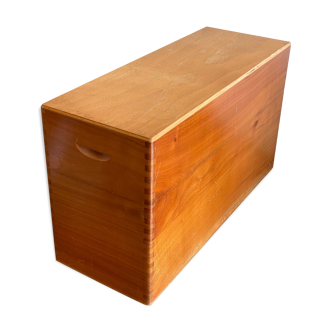 Large wooden box binder directory