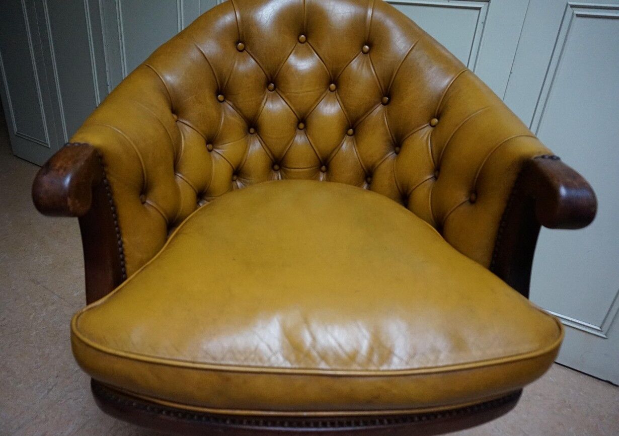 Antique Chesterfield Leather Bankers Swivel & Tilt Office Chair, 1930s