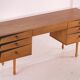 Bureau scandinave en teck graphique