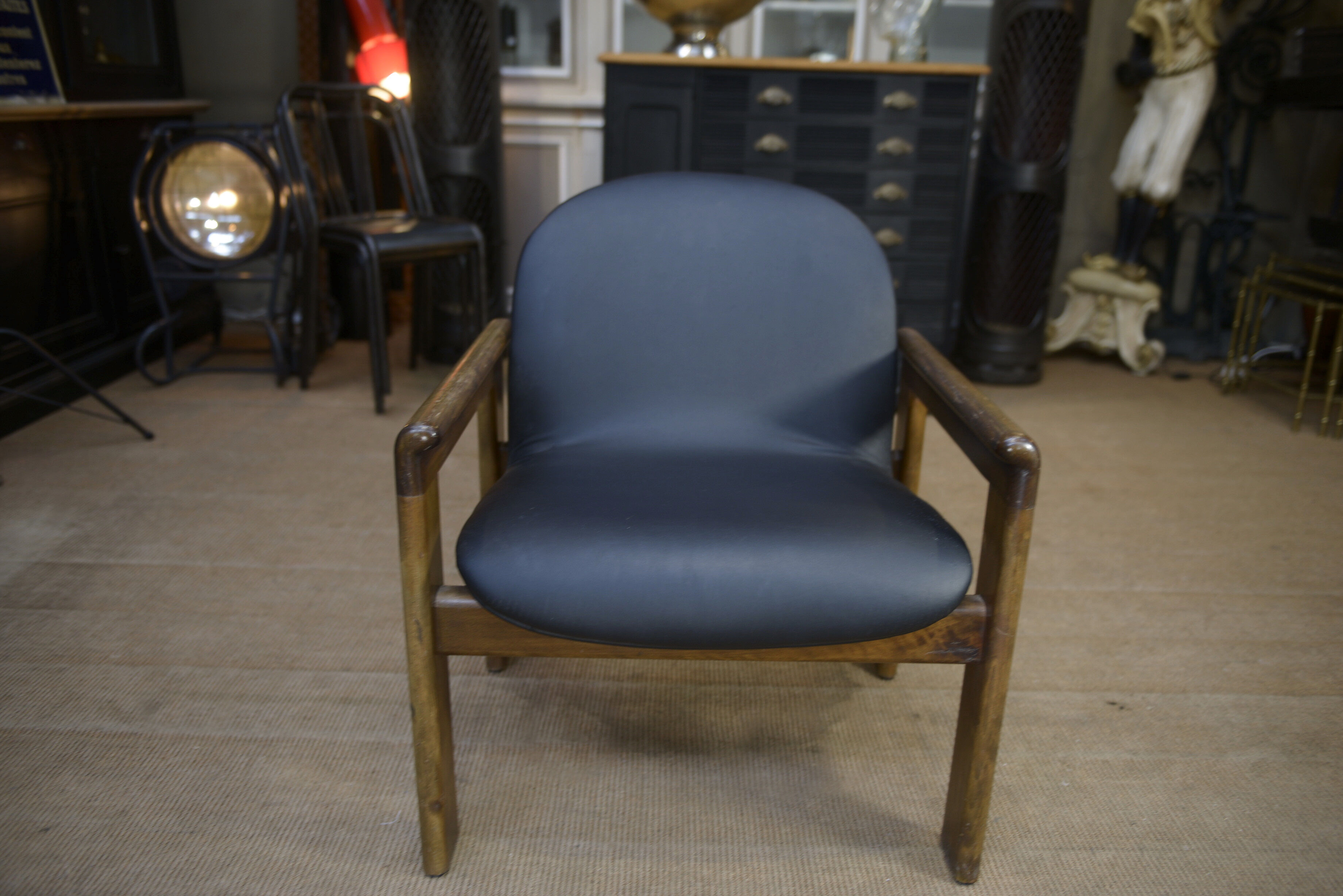 Leather and beech armchair Vintage 1970