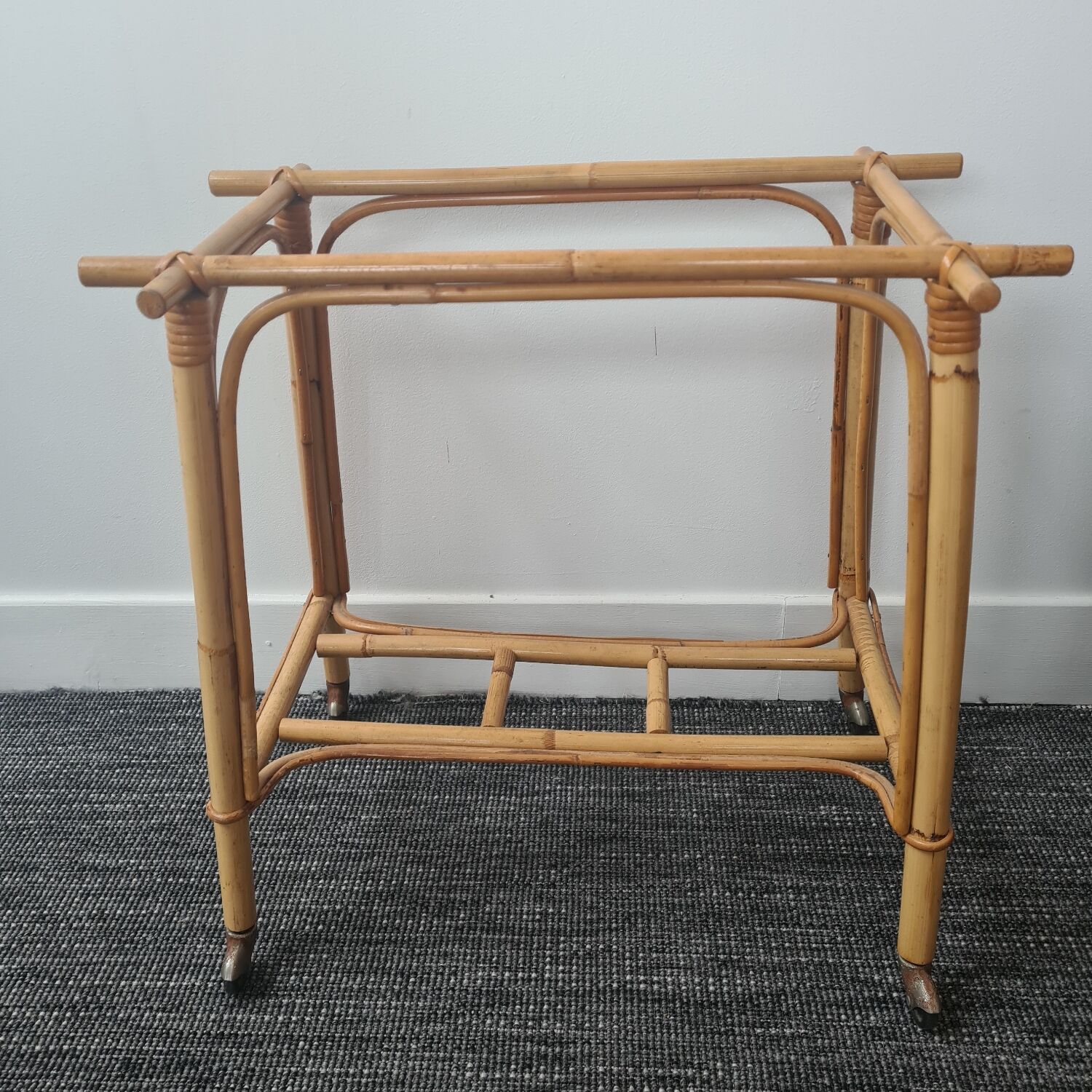 Rattan service with casters