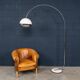 Lampadaire en chrome arc italienne vintage des années 20 avec abat-jour opaline c.1970