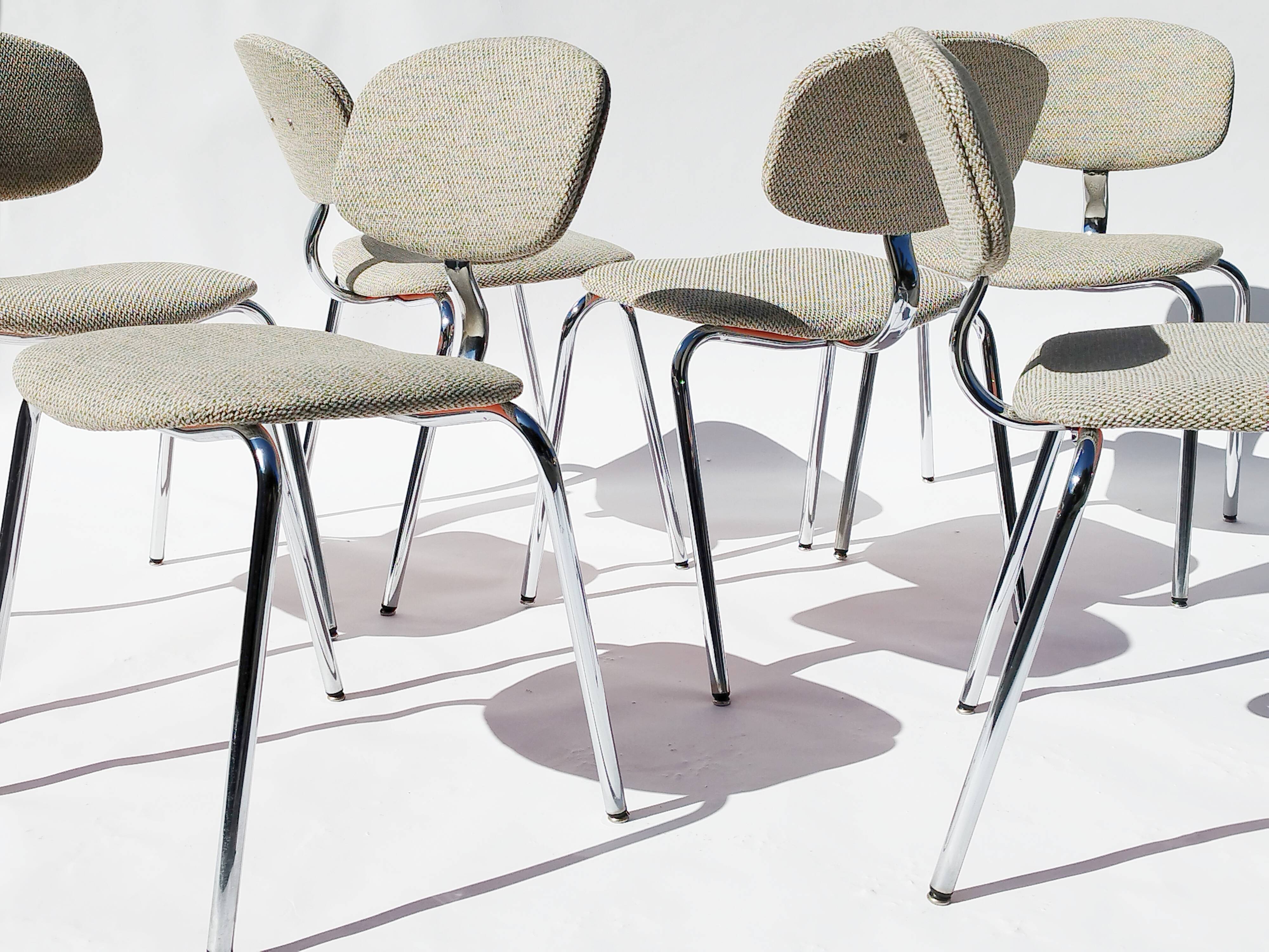 Chaises chrome design Français par Pierre Paulin