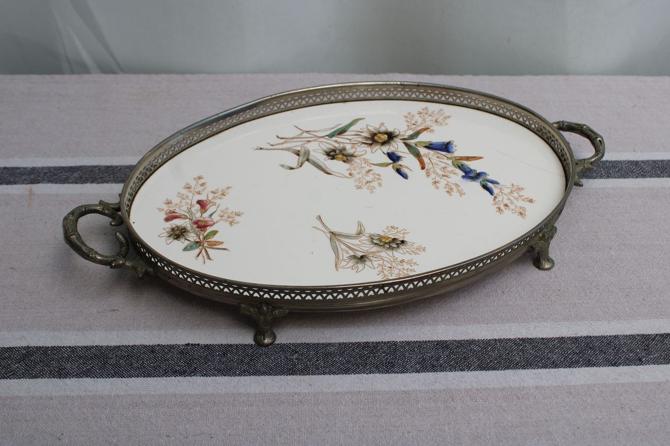 Oval ceramic top