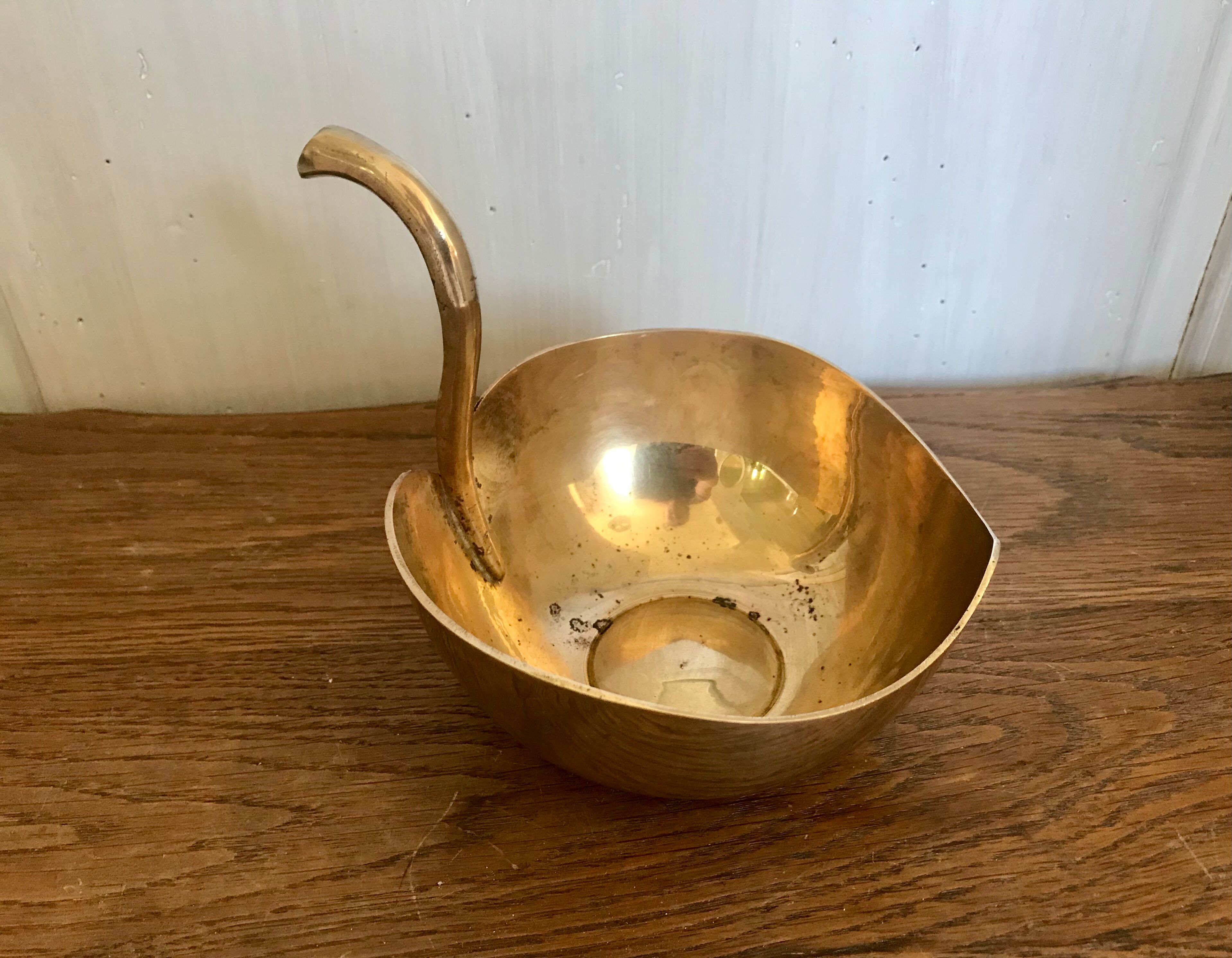 Brass apple pocket