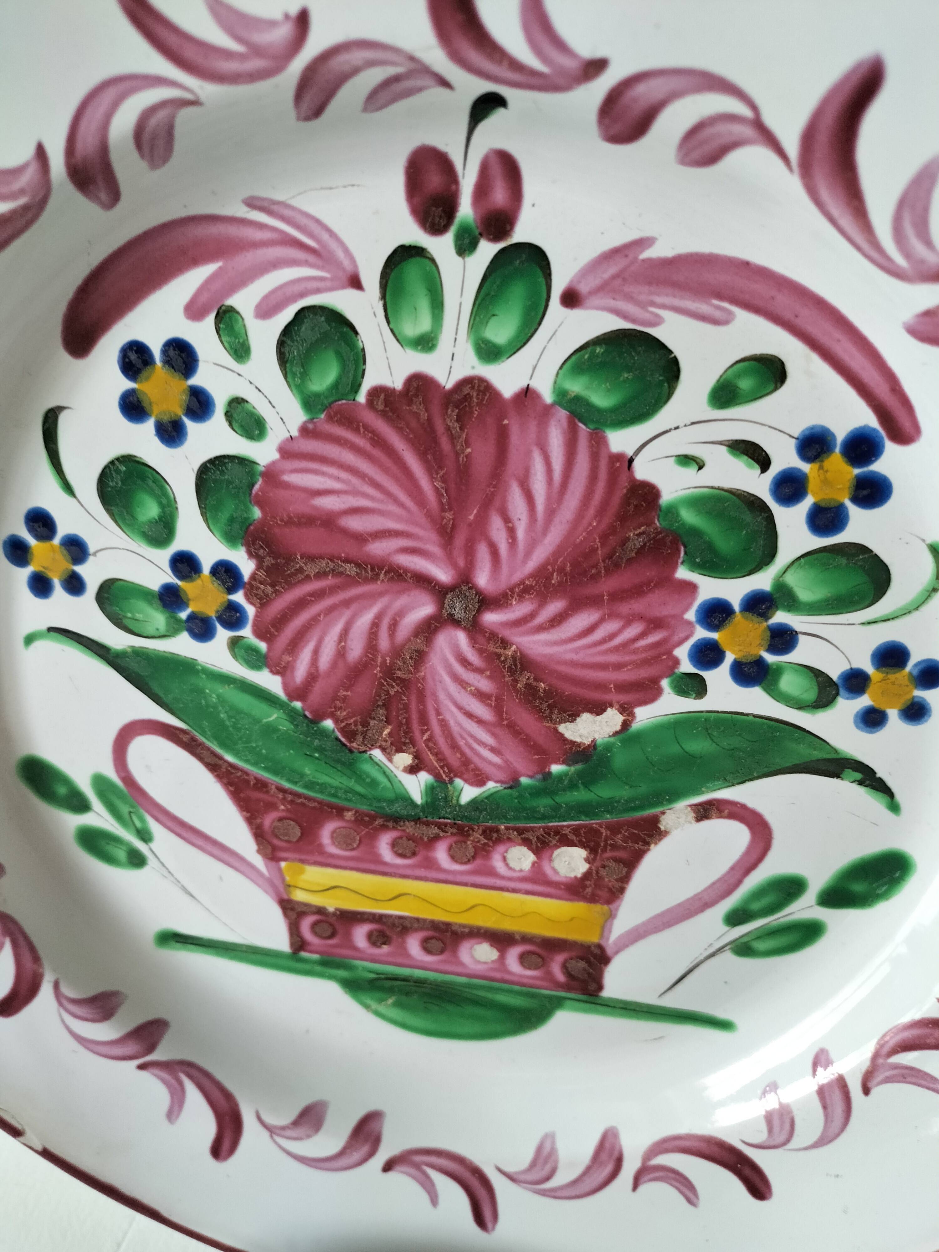 Pair of hand-painted antique plates – Rustic-chic floral decor