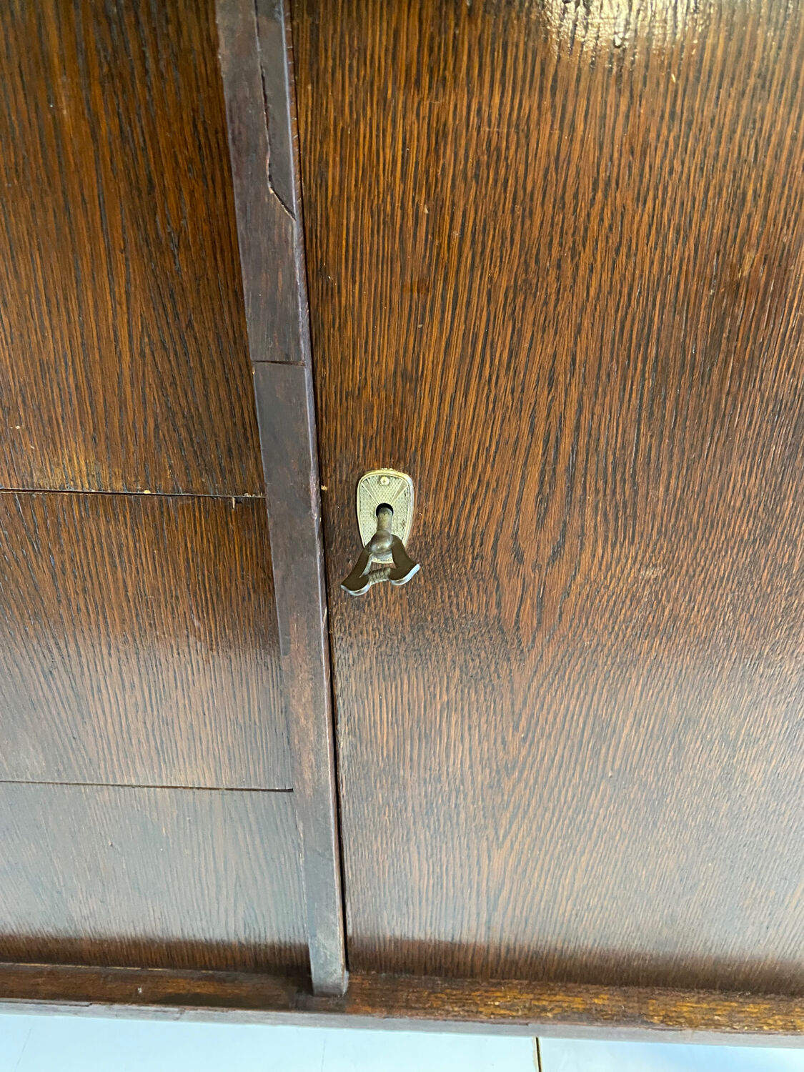 Enfilade vintage pieds compas de 1958