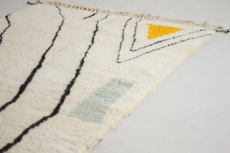 Traditional handmade wool woven boujaad rug 250cmx150cm
