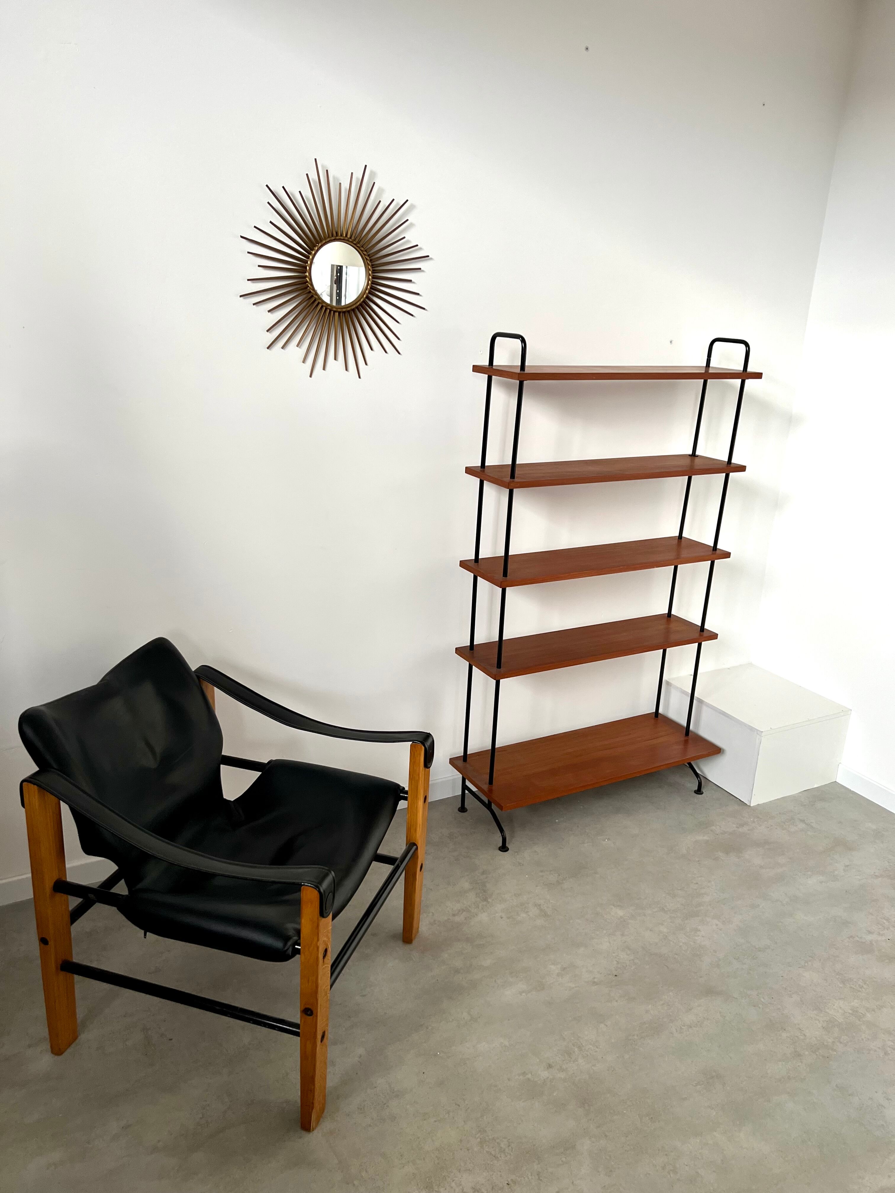 Ancienne étagère sur pied design scandinave années 50 , métal et bois vintage