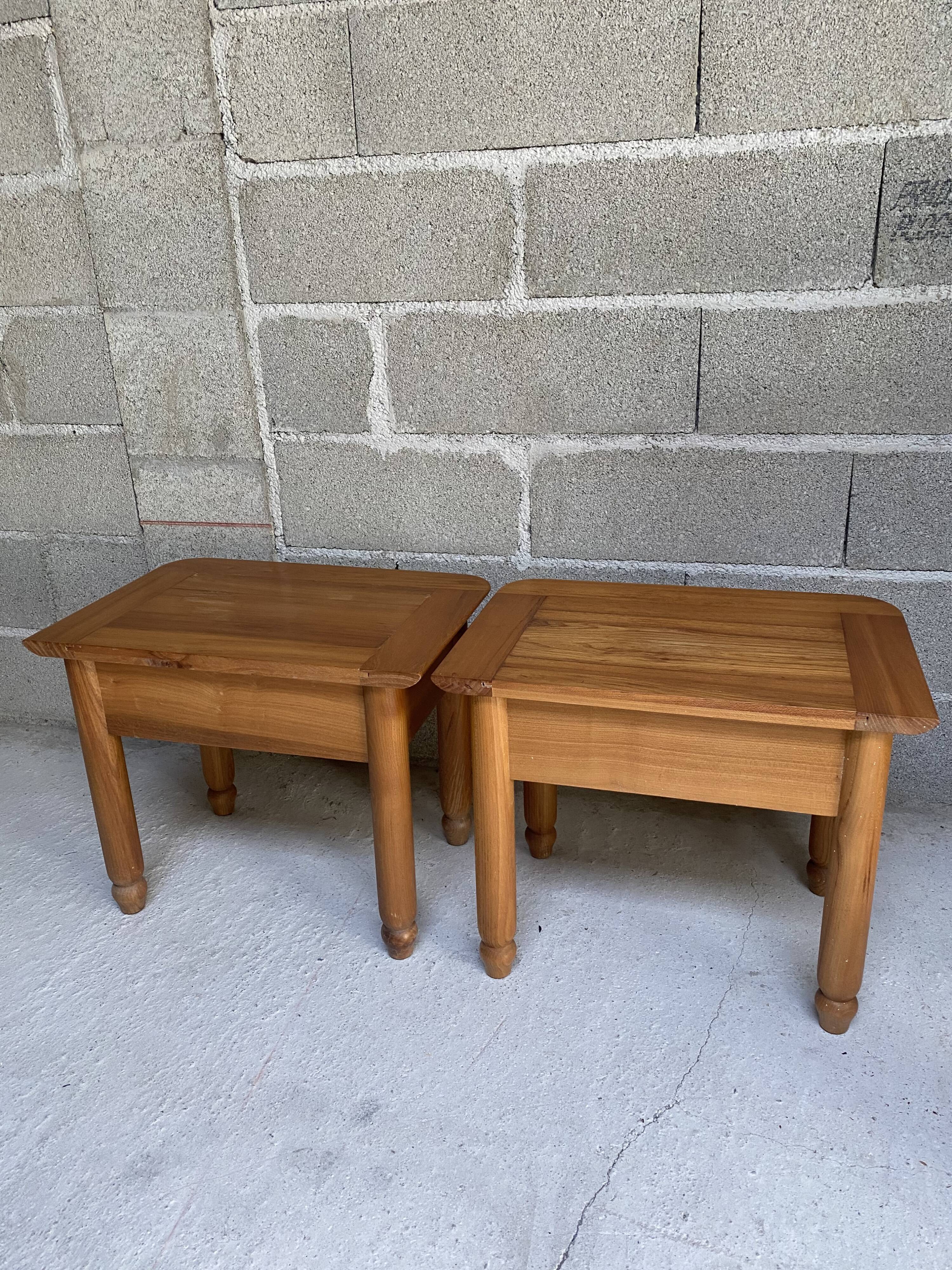 Pair of bedside tables Regain