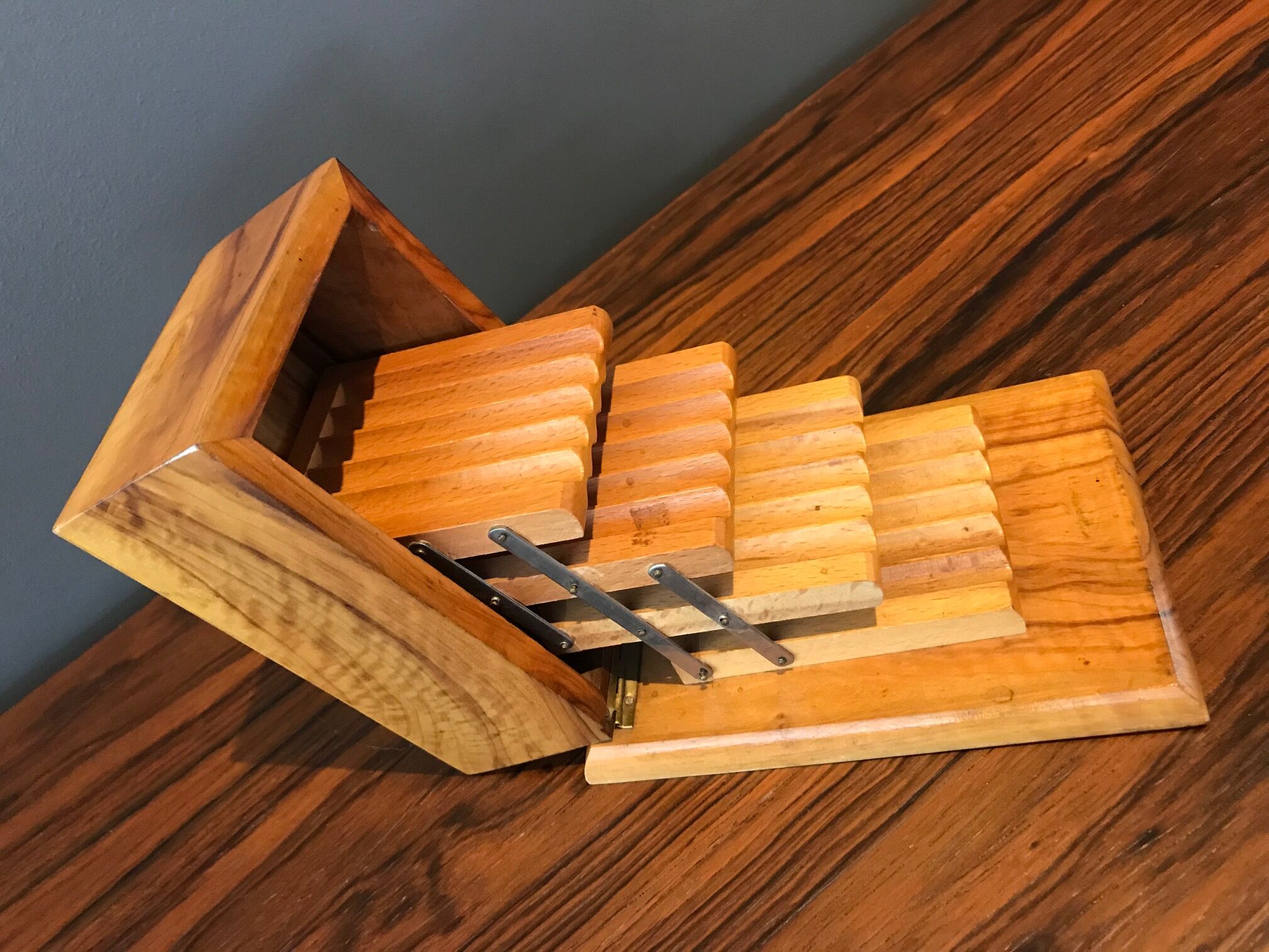 wooden cigarette box 70 years