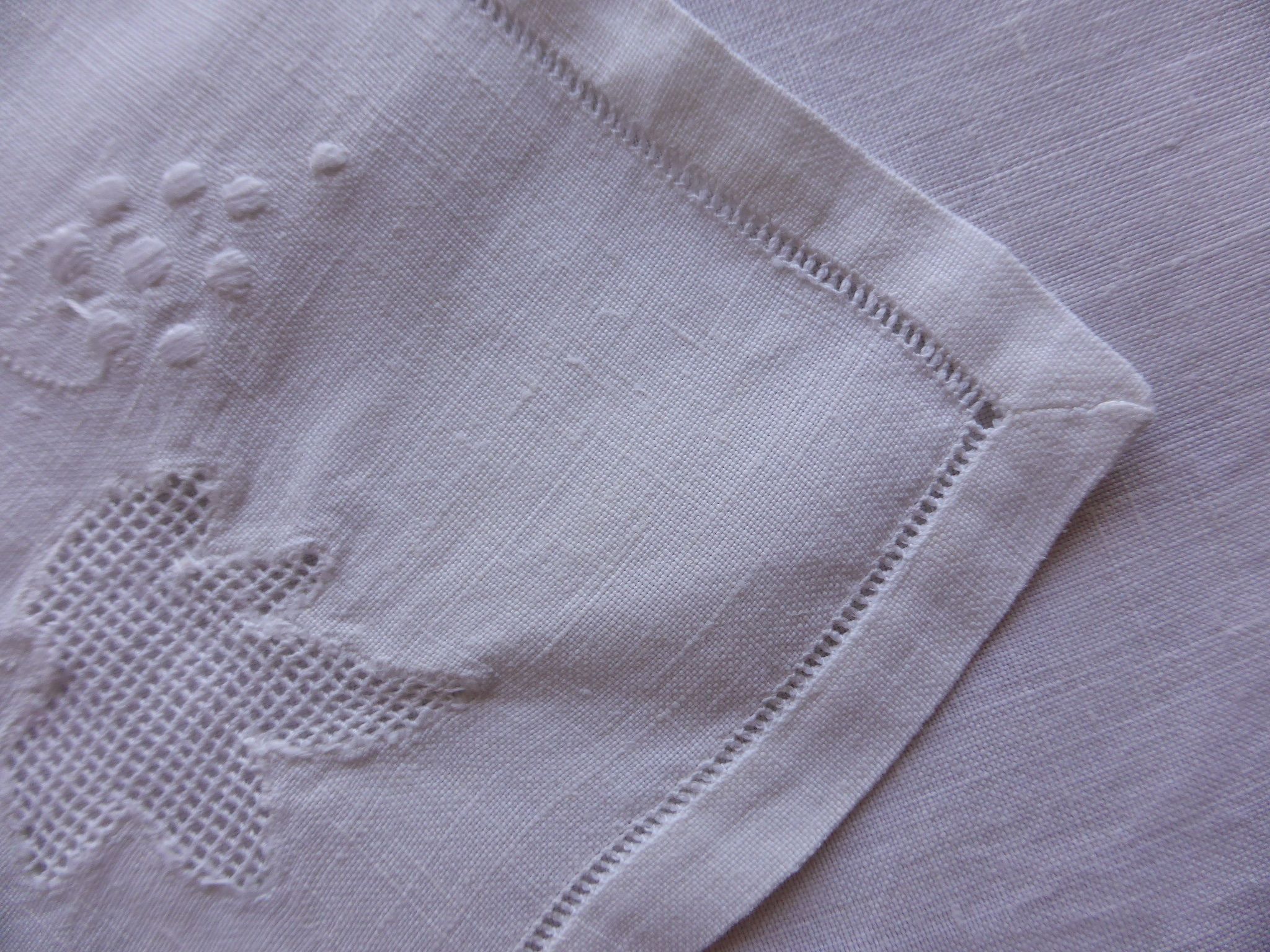 8 old white linen towels embroidered with vine leaves and grape clusters