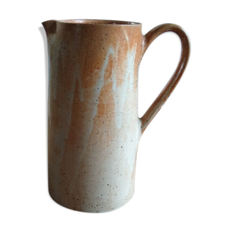 Sandstone pitcher