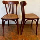 Chaises de bistrot Parisiennes