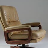 Leather lounge chair by André Vandenbeuck