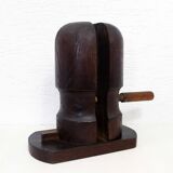 30s high-shape hat spreader