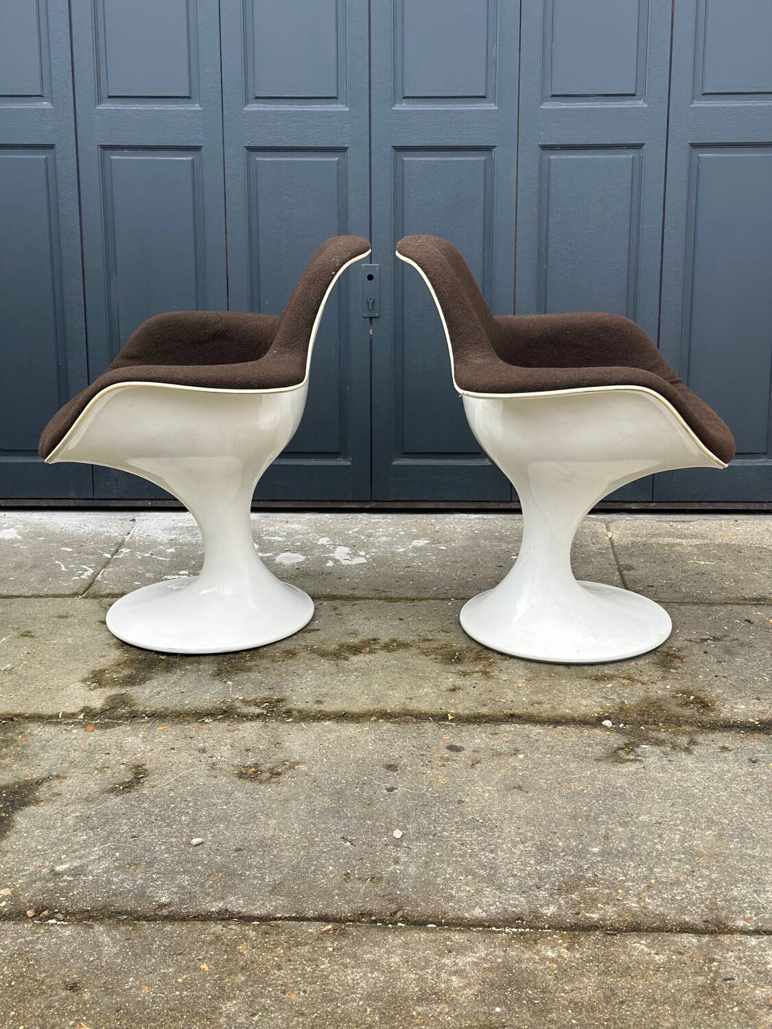 Pair of Orbit Herman Miller corca armchairs 1970