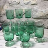 12 Vintage cavalier glasses green color ht 9 cm luminarc France