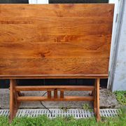 Chaise haute pour table à dessin