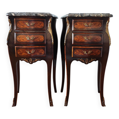 Paire de tables de chevet style Louis marbre noir