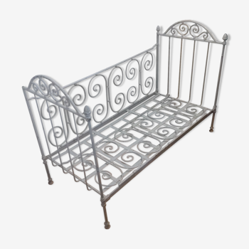 Children's bed