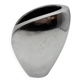 Sculptural vase in polished aluminium – 1980s