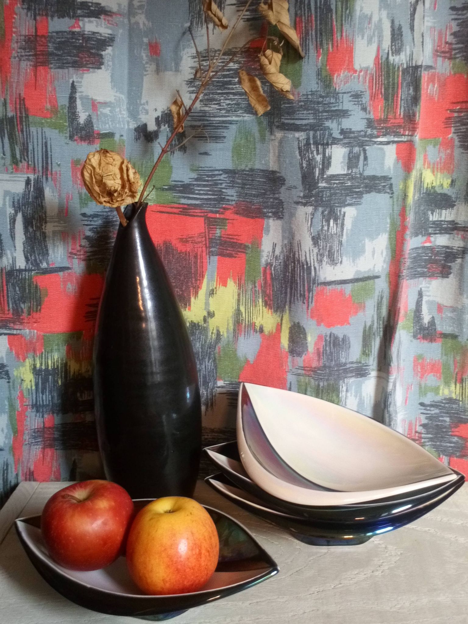 Four vintage Verceram ceramic dessert plates