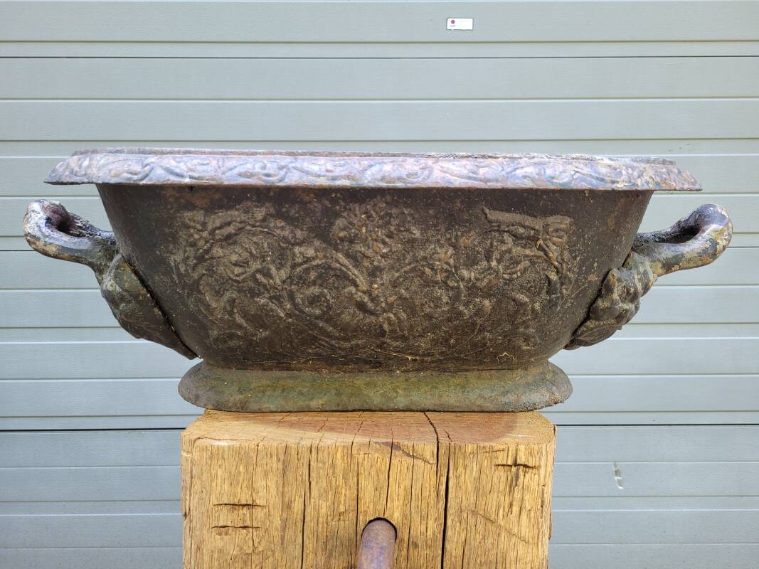 Antique cast iron flower planter jardiniere