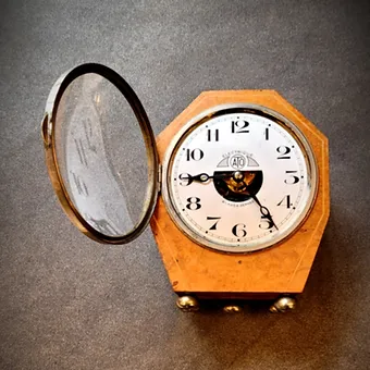 Art Deco inlaid clock