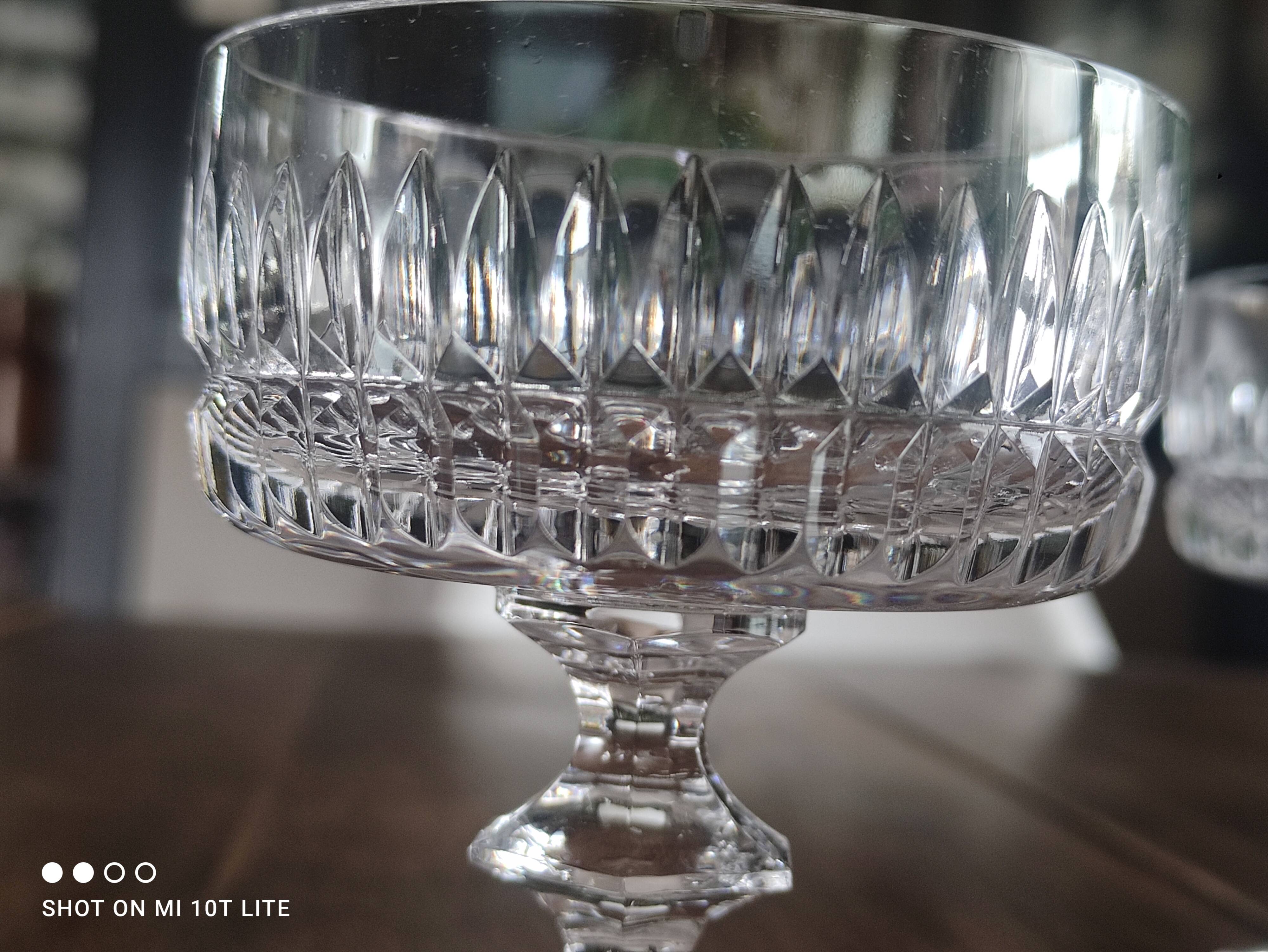 Lot de 6 coupes à champagne en cristal ciselé ancien petite contenance