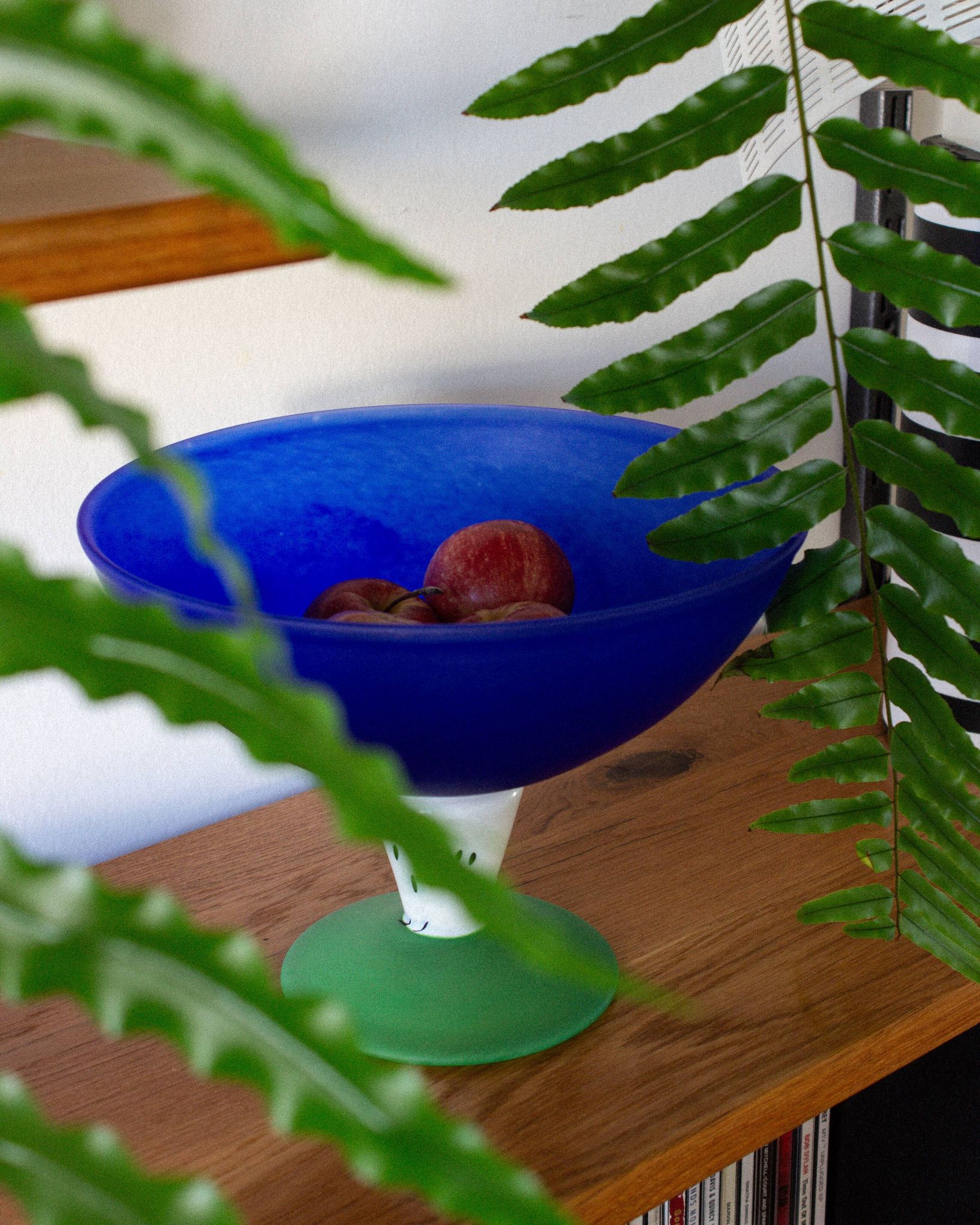 Fruit dish, fruit bowl, standing bowl, Gunnel Sahlin x Kosta Boda, Sweden