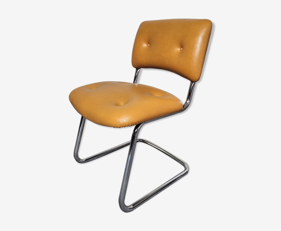 Chaise Strafor années 70 skaï orange
