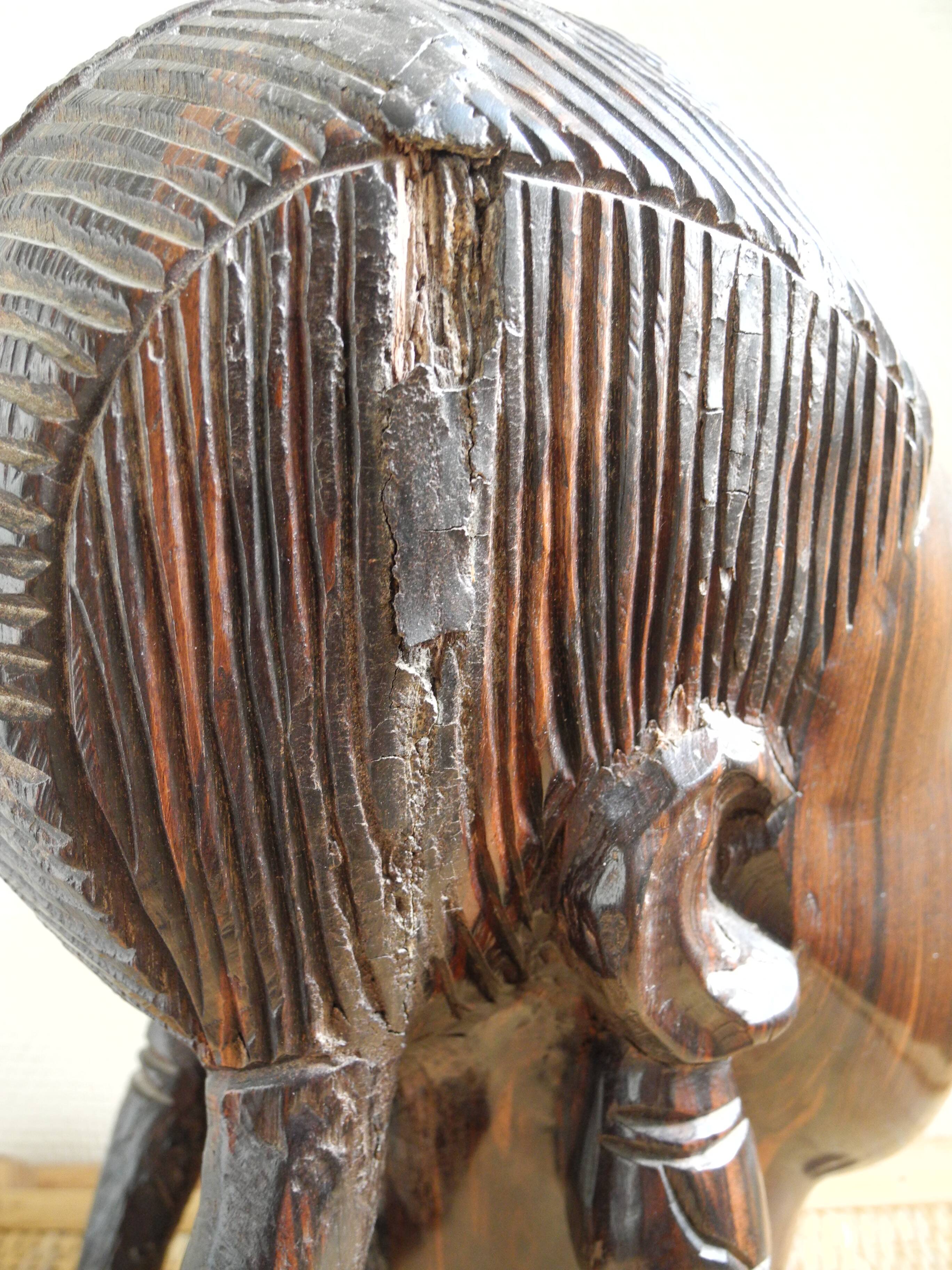 Pair of African sculptures from the 50s