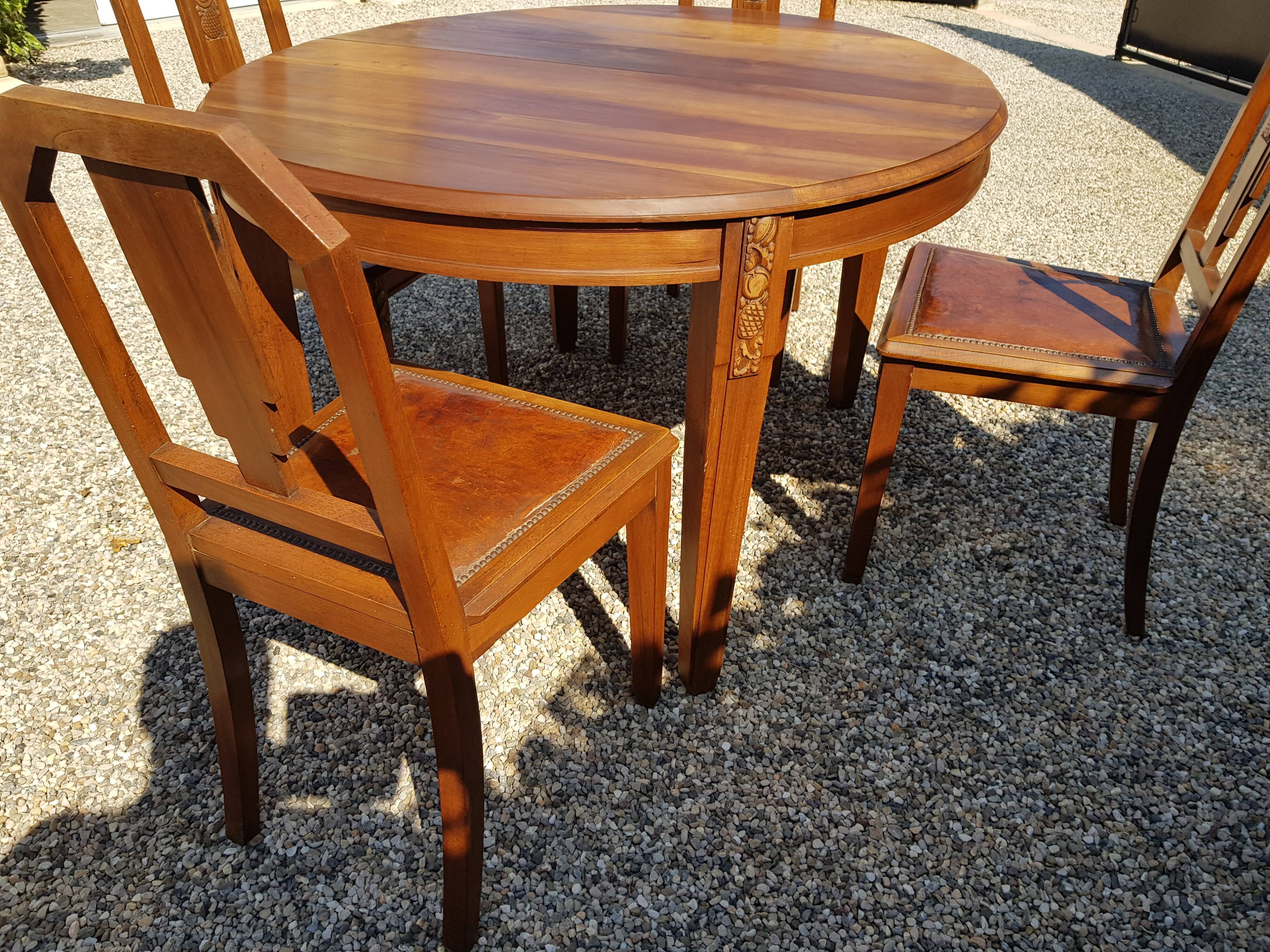 Art deco table and chairs