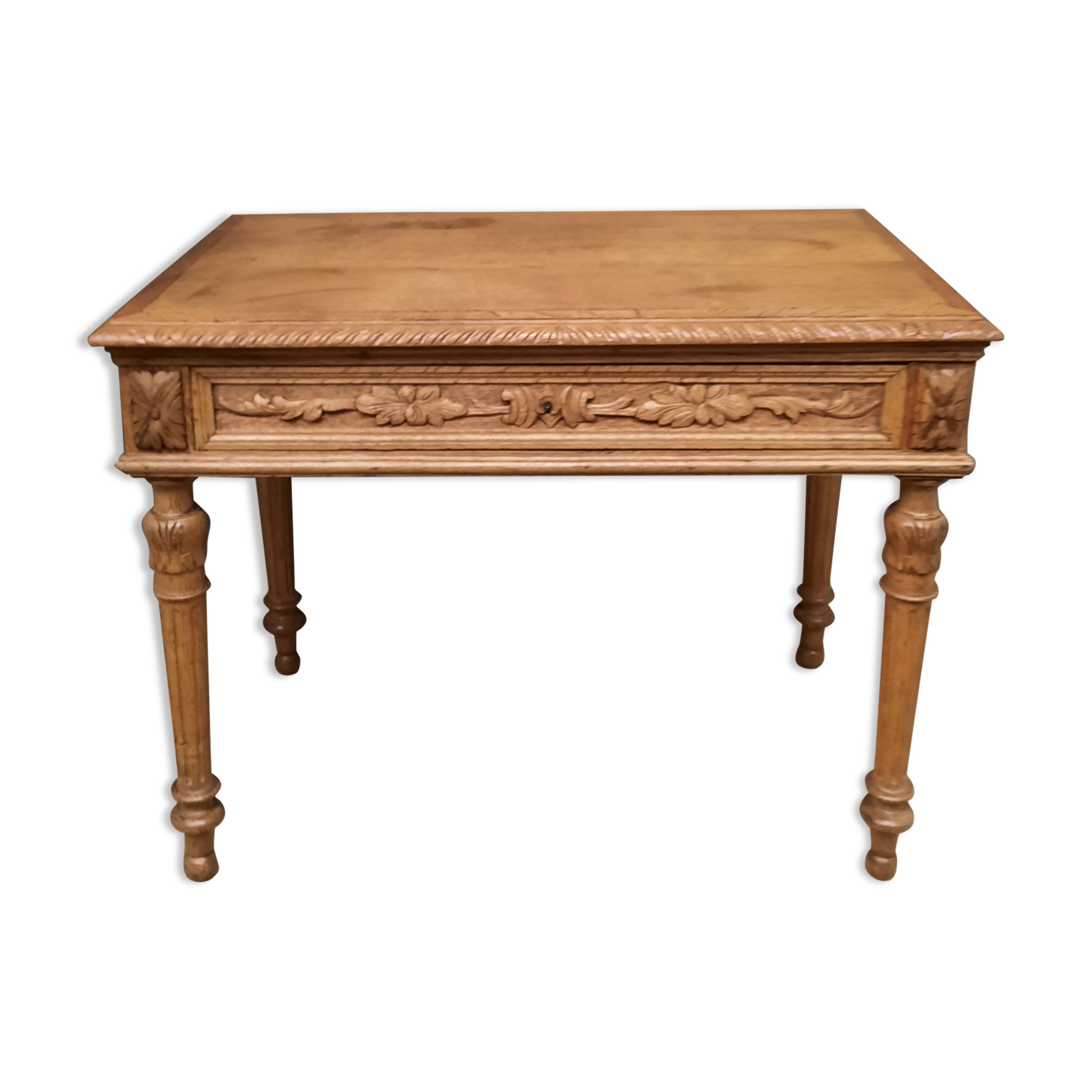Table bureau 1900