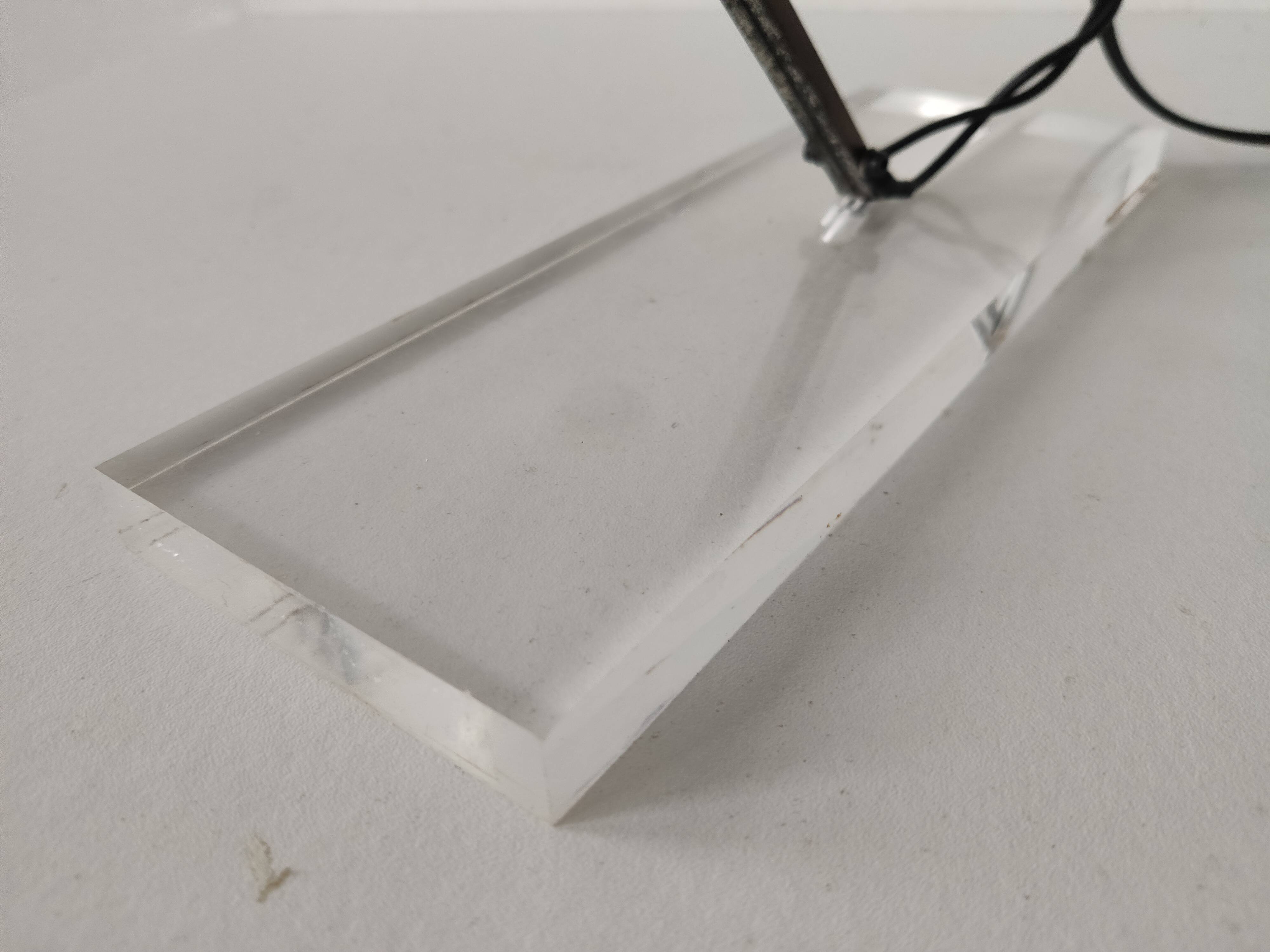 Lampe plexiglas et métal de Relco Milano, Italie 1980s