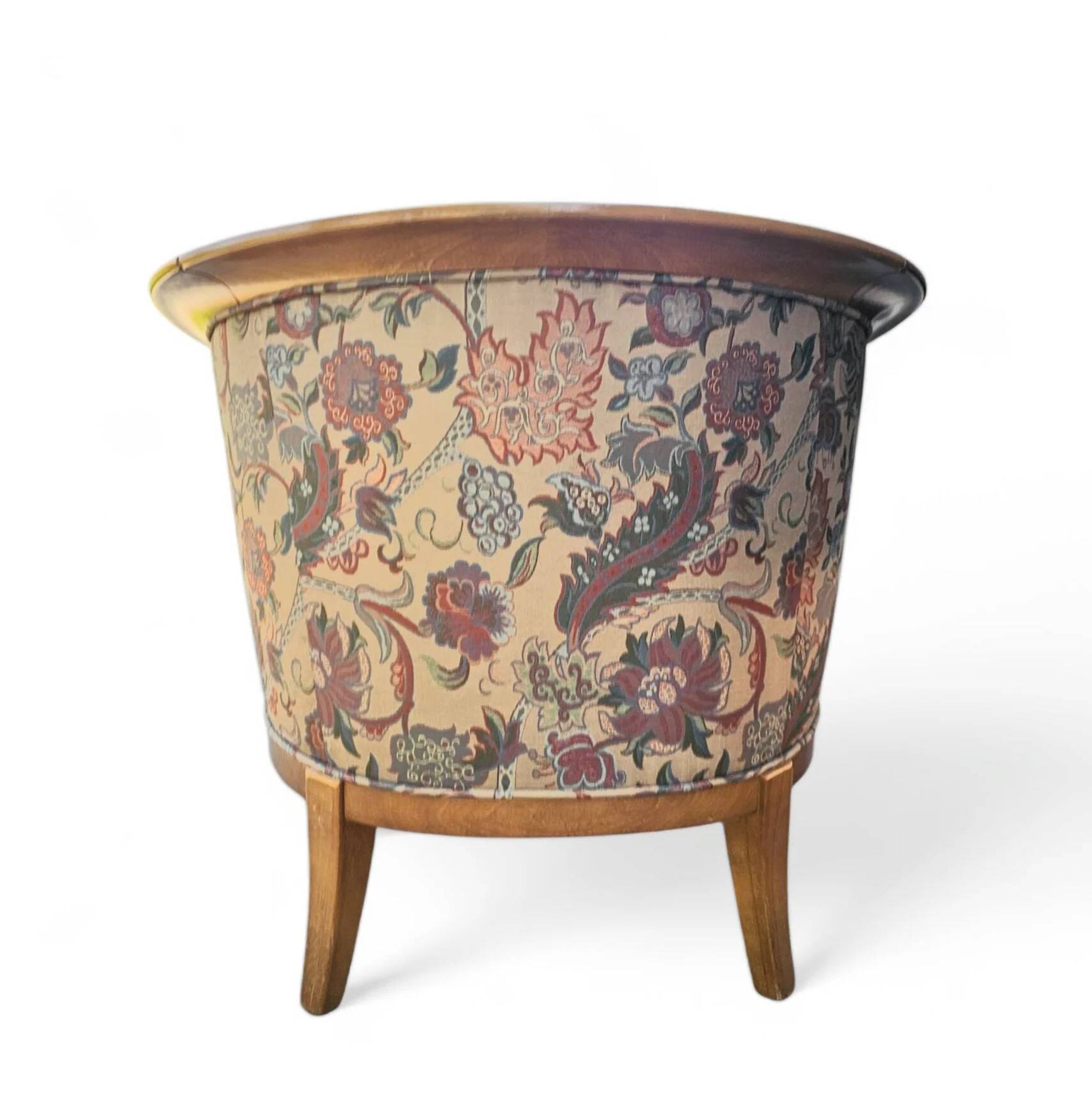 2 x armchair / club chair / floral fabric / 1980s