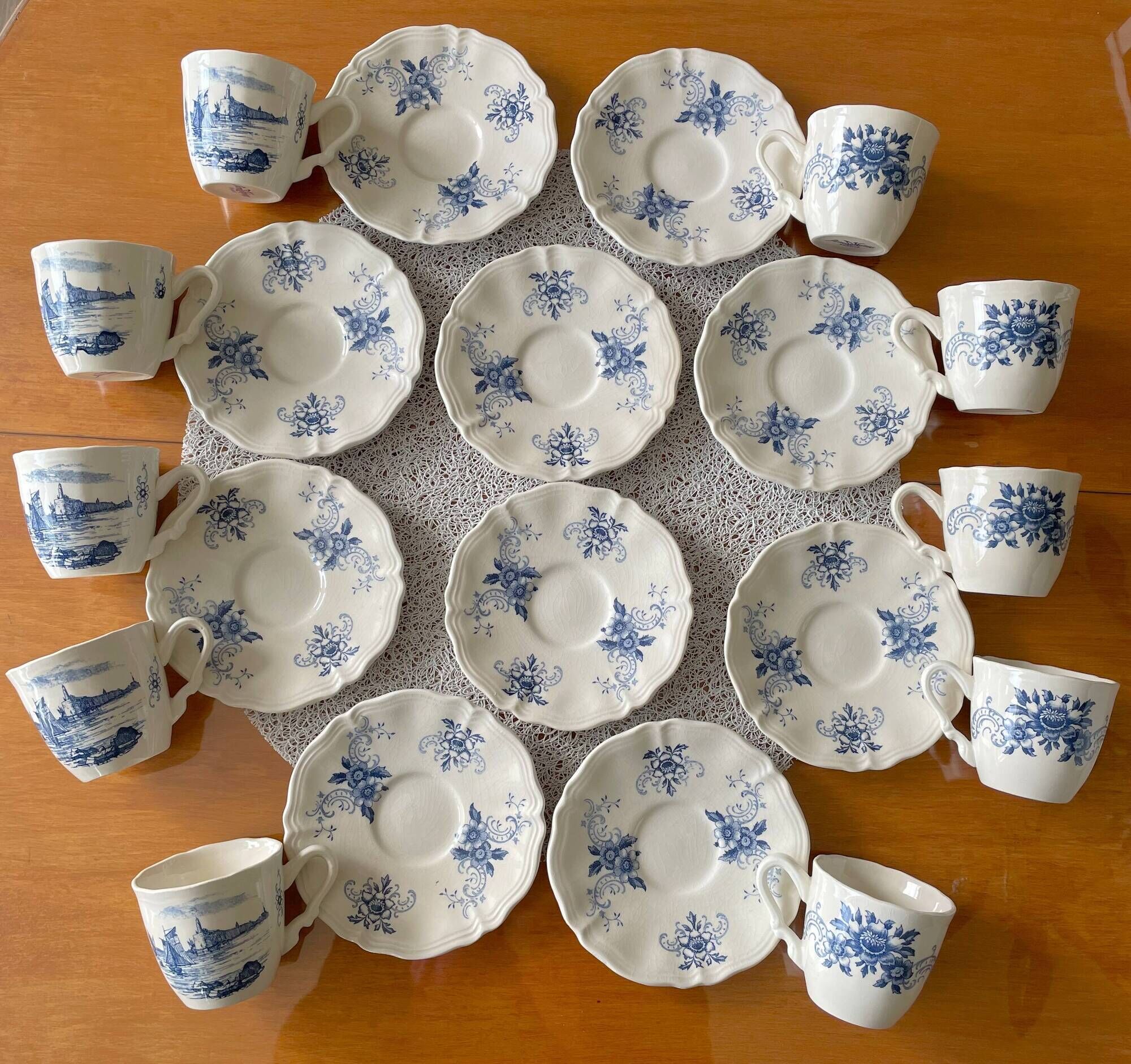 Antique coffee service in Sarreguemines earthenware.