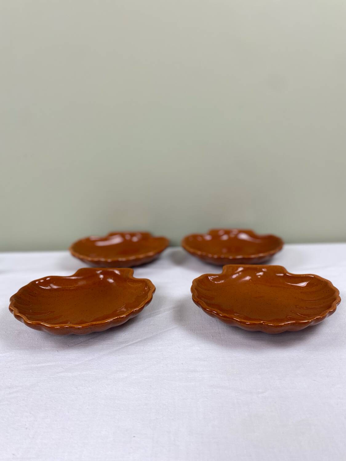4 Émile Henry bowls