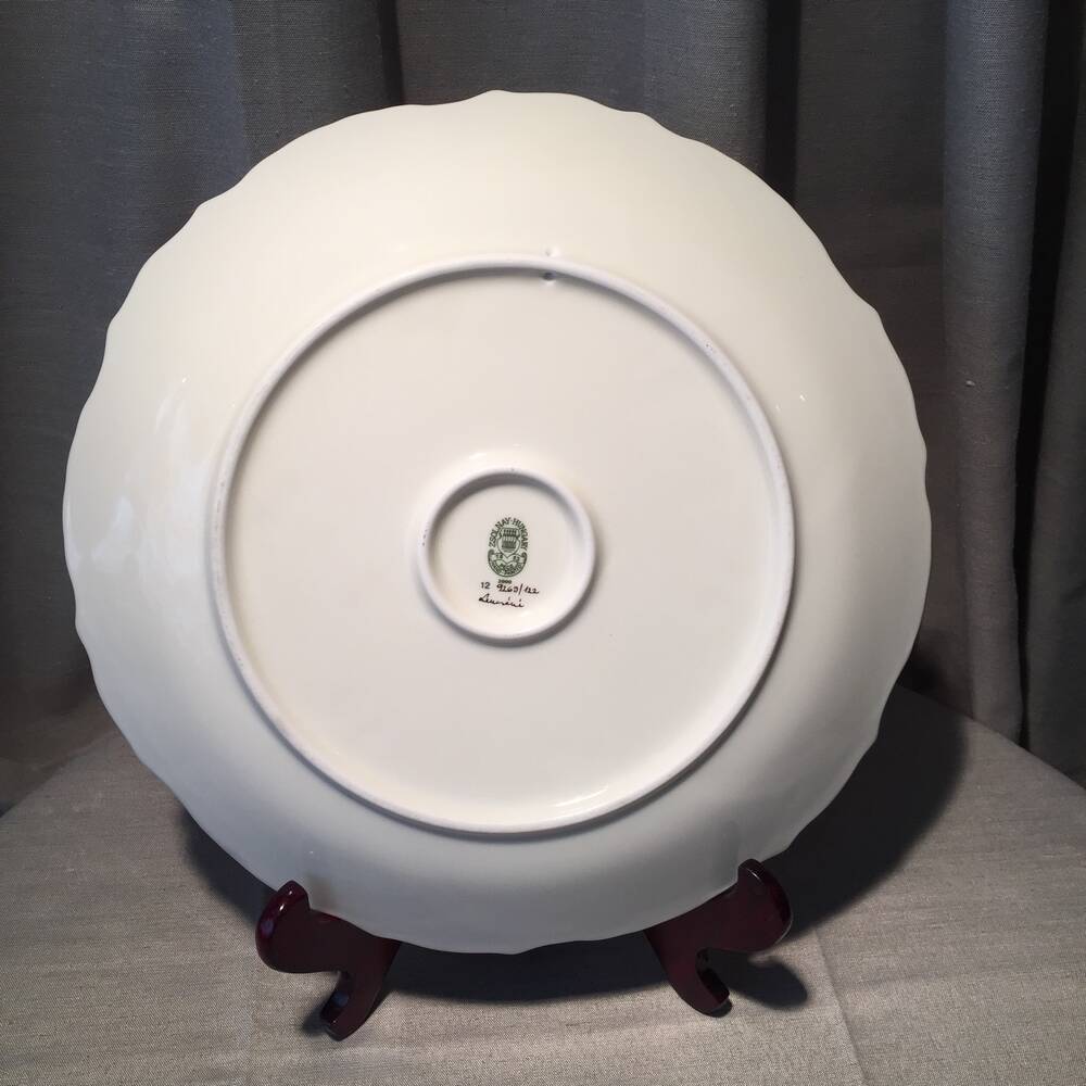 Plat a tarte ou plat decoratif porcelaine a decor floral