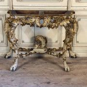 Console en bois peint et doré, Italie, XVIIIème siècle