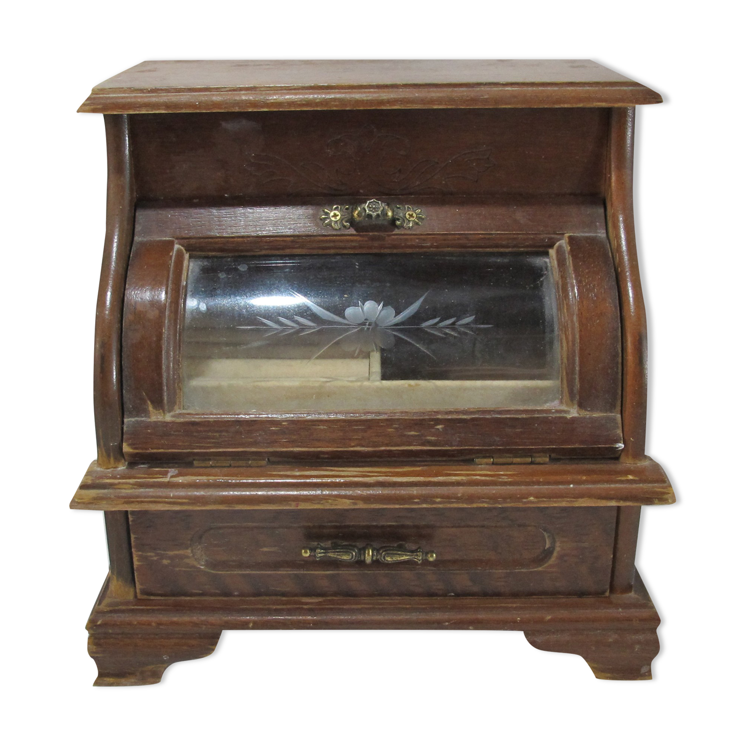 Vintage musical jewelry box