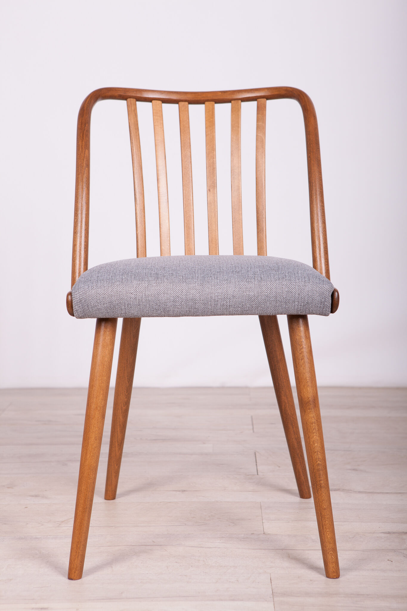 Set of 4 dining chairs by Antonin Suman for Ton, 1960s