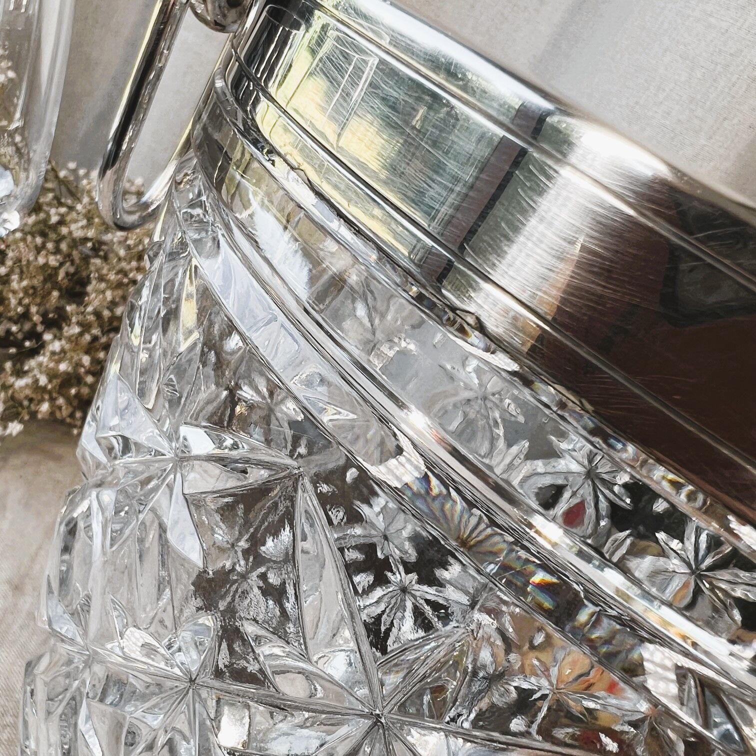 Champagne bucket in cut glass and stainless steel