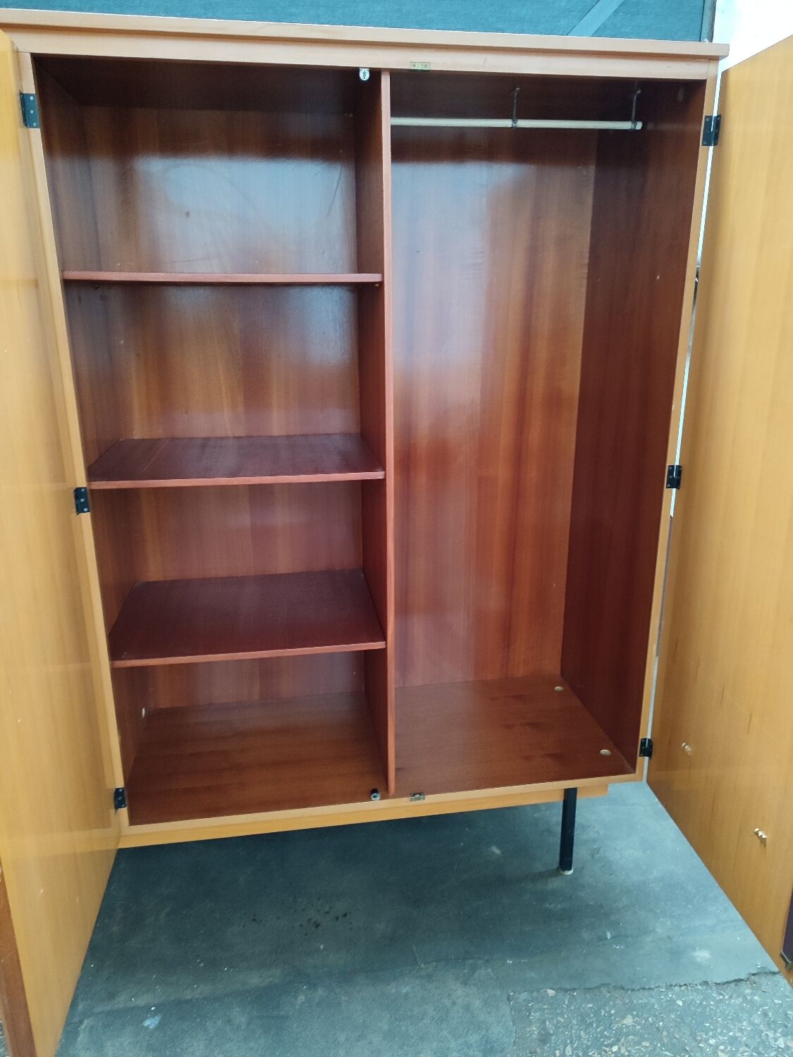 Wardrobe André Simard